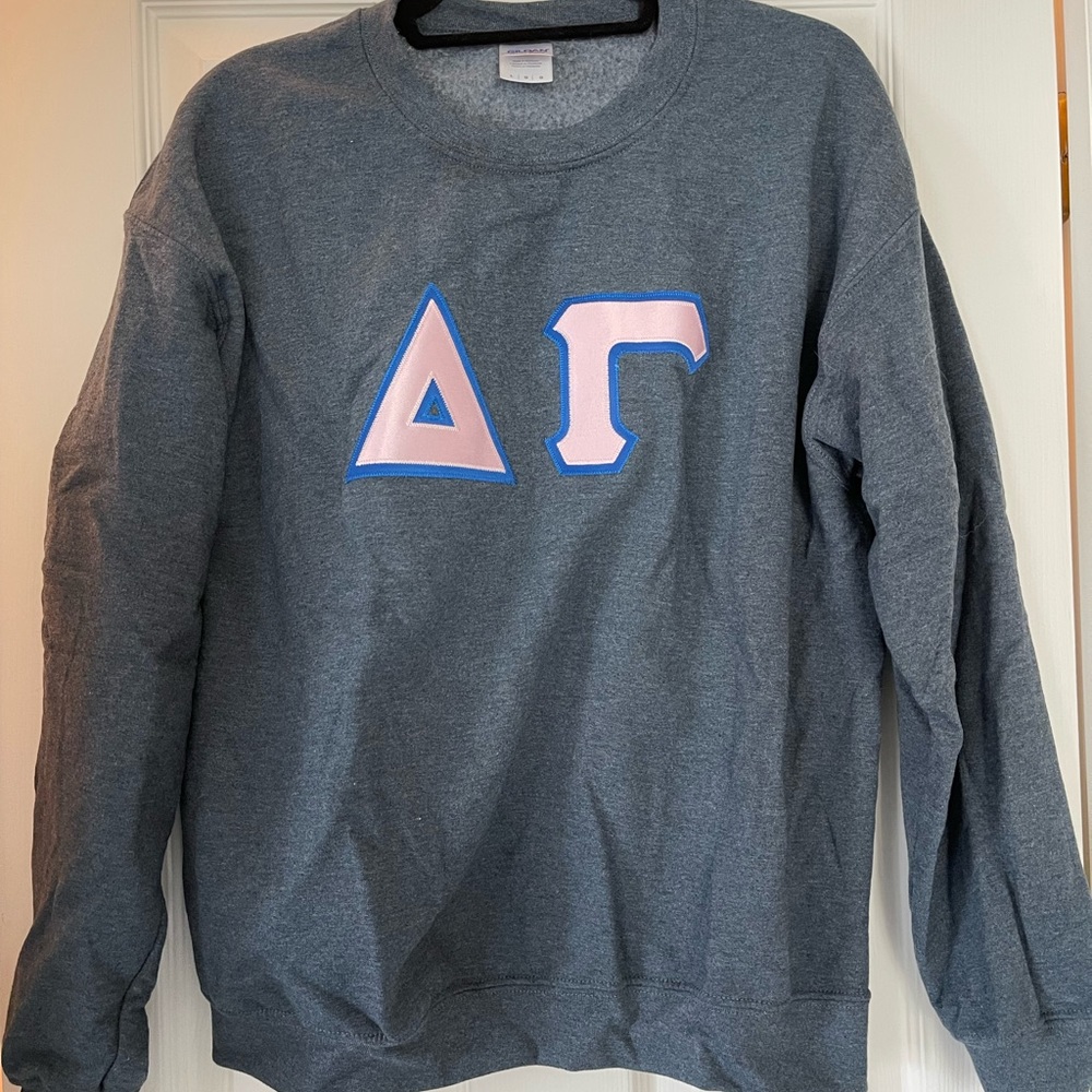 Delta Gamma crewneck